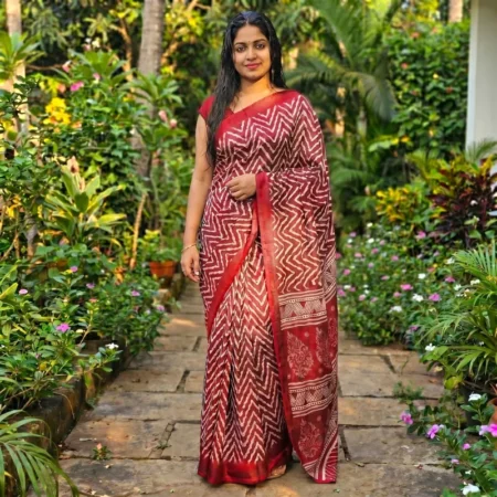 Soft moss patta red saree online